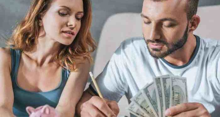 How Do Couples Manage Money at Jamie Heyne blog