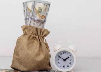 7 Key Differences: Revenue-Based Financing Vs Traditional Loans - Small ...